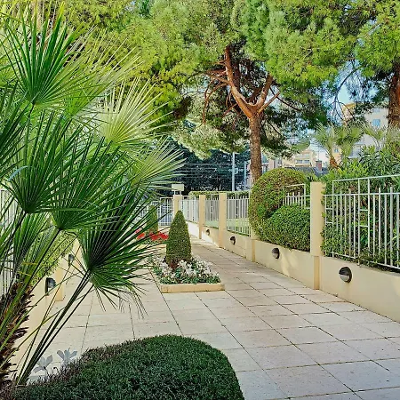 Apartment Cannes Golden Gate Apartment With Big Terrasse And Wifi Cannes