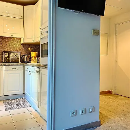 Apartment Cannes Golden Gate Apartment With Big Terrasse And Wifi Cannes