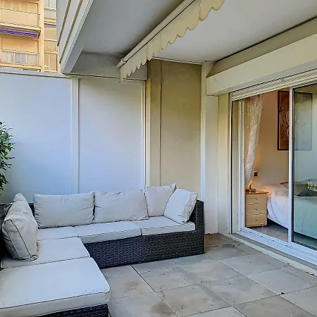 Cannes Golden Gate Apartment With Big Terrasse And Wifi